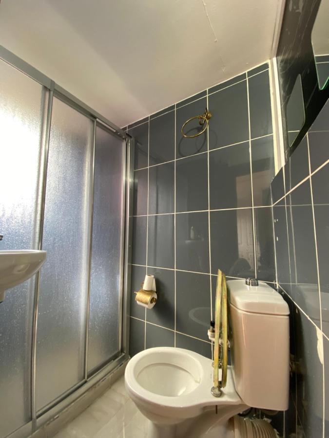 Taksim Wooden House Hostel Истанбул Екстериор снимка