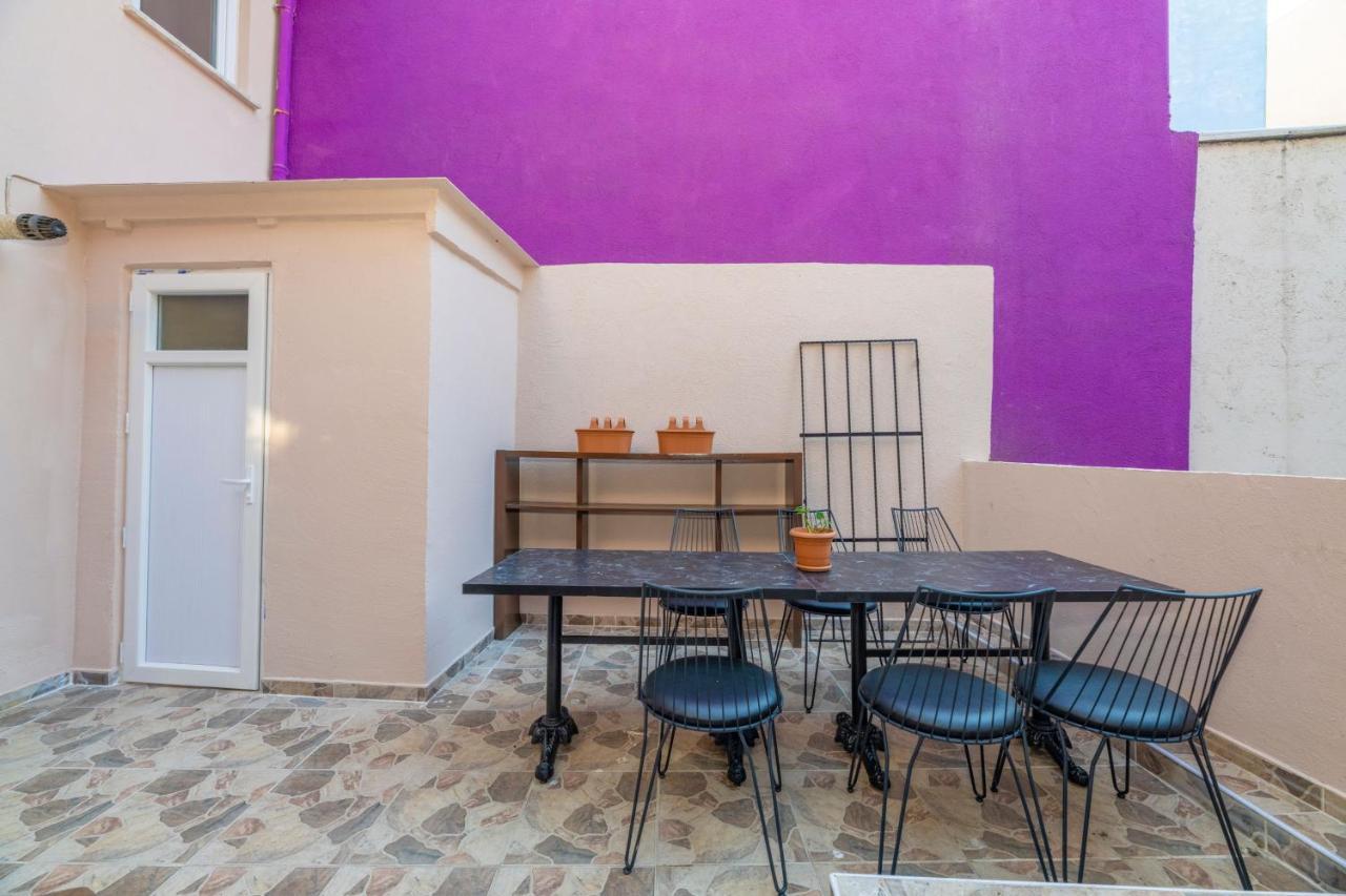 Taksim Wooden House Hostel Истанбул Екстериор снимка